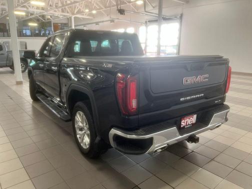 Onyx Black 2021 GMC Sierra 1500 SLT