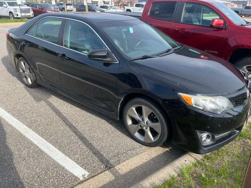 Attitude Black Metallic 2013 Toyota Camry SE