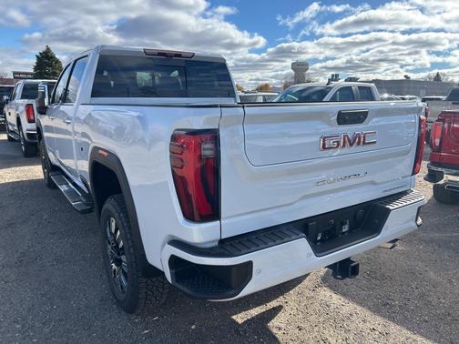 2026 GMC Sierra 3500 Denali