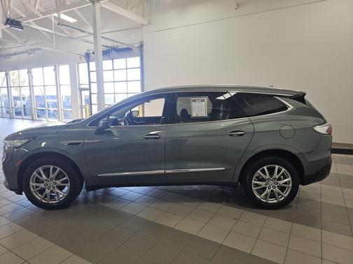 2023 Buick Enclave Premium AWD
