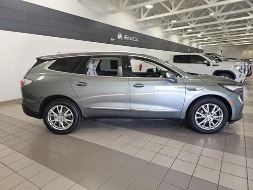 2023 Buick Enclave Premium AWD