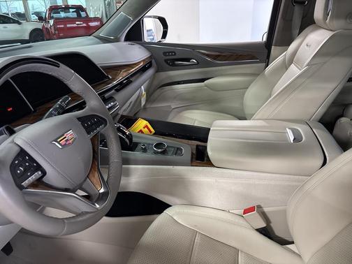 2024 Cadillac Escalade ESV Sport Platinum