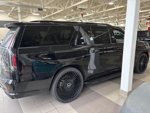 2024 Cadillac Escalade ESV Sport Platinum