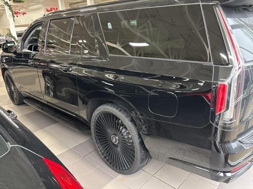 2024 Cadillac Escalade ESV Sport Platinum