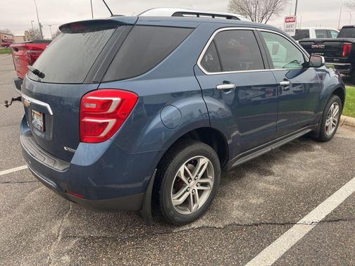 Patriot Blue Metallic 2017 Chevrolet Equinox Premier