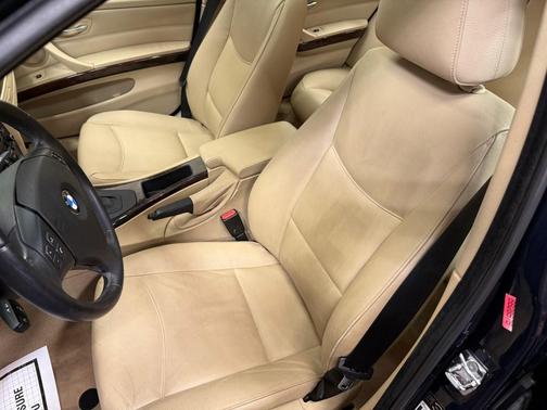 2006 BMW 325 XI