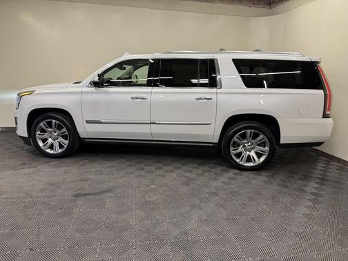 Crystal White Tricoat 2017 Cadillac Escalade ESV Premium Luxury