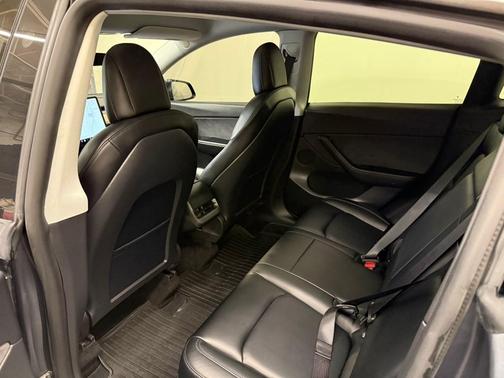 2021 Tesla Model Y Performance Dual Motor All-Wheel Drive