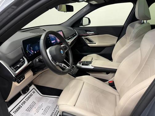 SKYSCRAPER GREY 2025 BMW X2 xDrive28i
