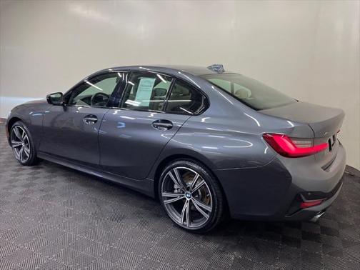 2022 BMW 330 xDrive