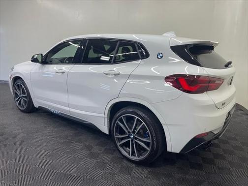 2022 BMW X2 M35i