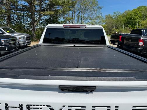 White 2023 Chevrolet Silverado 1500 Custom