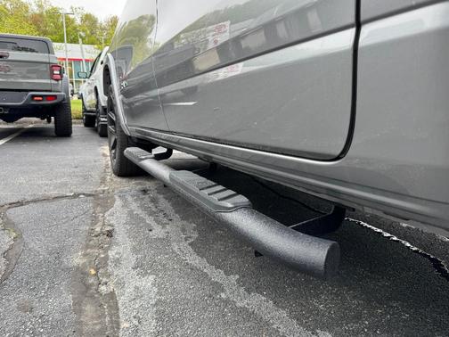 Billet Silver Clearcoat Metallic 2022 RAM 1500 Laramie