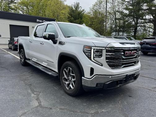 White 2023 GMC Sierra 1500 SLT