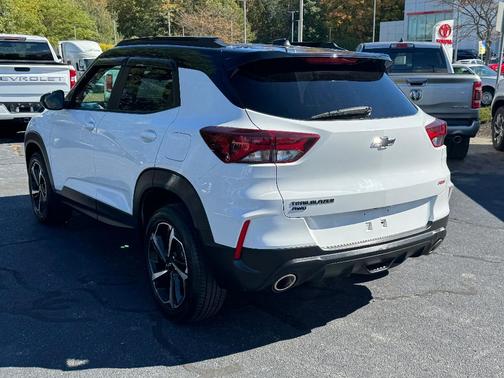 Summit White 2023 Chevrolet Trailblazer RS