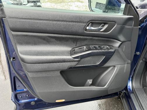 Deep Ocean Blue 2022 Nissan Pathfinder SV