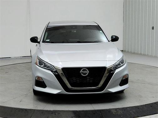 2020 Nissan Altima SR FWD