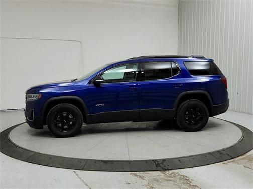 2023 GMC Acadia AWD AT4