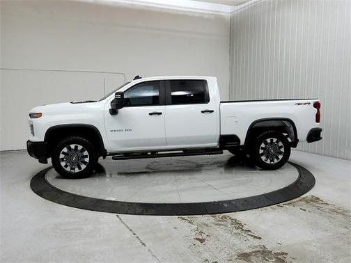 2024 Chevrolet Silverado 2500 Custom