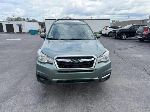 Jasmine Green Metallic 2017 Subaru Forester 2.5i Premium