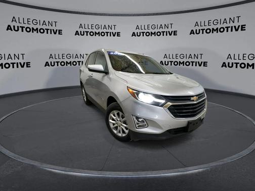 Silver Ice Metallic 2018 Chevrolet Equinox LT