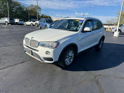 White 2017 BMW X3 sDrive28i