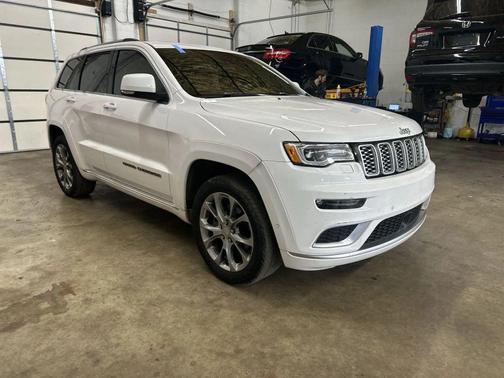 2019 Jeep Grand Cherokee Summit