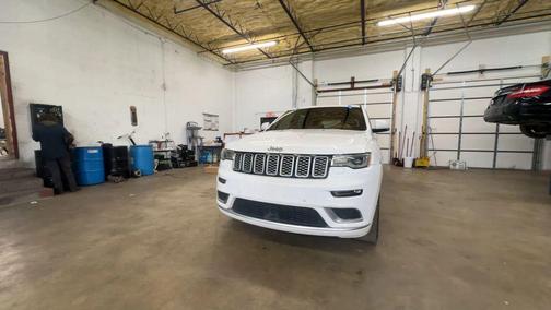 2019 Jeep Grand Cherokee Summit