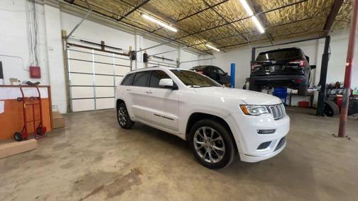 2019 Jeep Grand Cherokee Summit