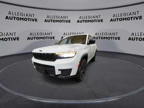 Bright White Clearcoat 2021 Jeep Grand Cherokee L Altitude