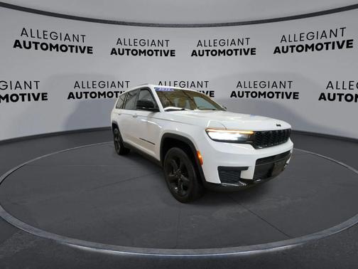 Bright White Clearcoat 2021 Jeep Grand Cherokee L Altitude