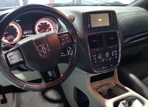 White Knuckle Clearcoat 2019 Dodge Grand Caravan SXT