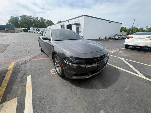 Granite Pearlcoat 2016 Dodge Charger SXT