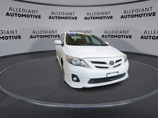 Super White 2013 Toyota Corolla S