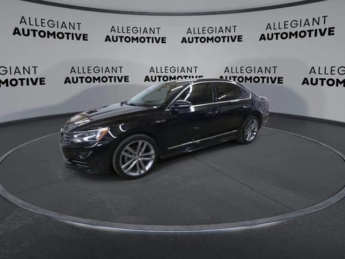 2017 Volkswagen Passat 1.8T R-Line w/Comfort