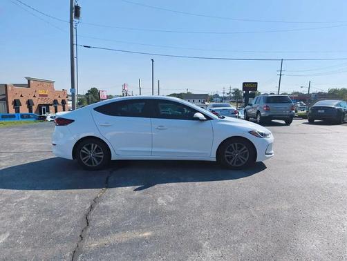 2018 Hyundai ELANTRA Value Edition