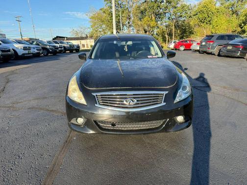 Black Obsidian 2015 INFINITI Q40 Base