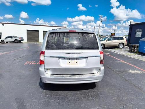 2011 Chrysler Town & Country Touring