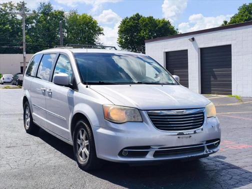 2011 Chrysler Town & Country Touring