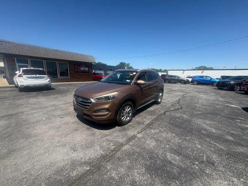 Mojave Sand 2017 Hyundai TUCSON SE Plus