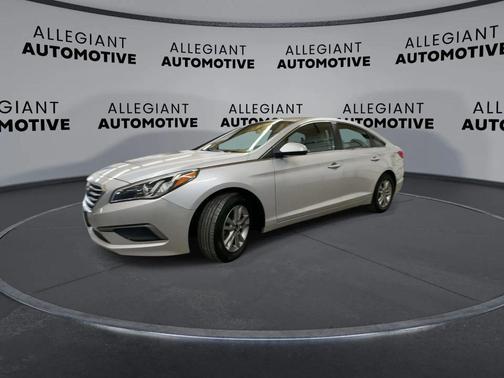 2016 Hyundai SONATA SE