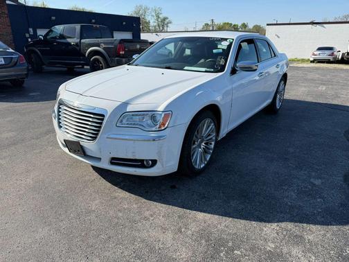 2012 Chrysler 300 Limited