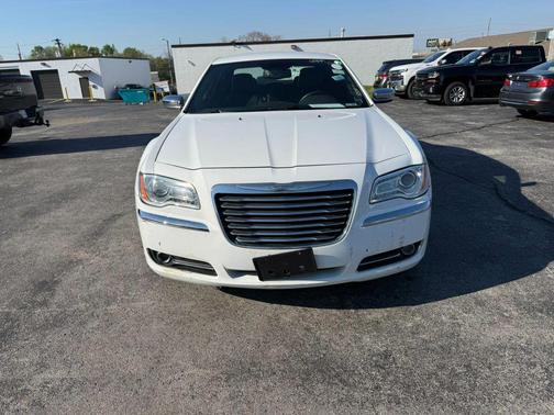 2012 Chrysler 300 Limited