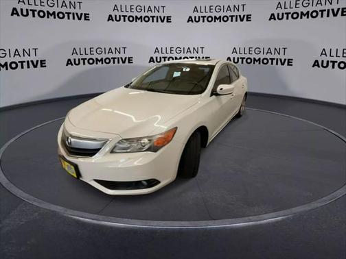 2013 Acura ILX 2.0L w/Premium Package