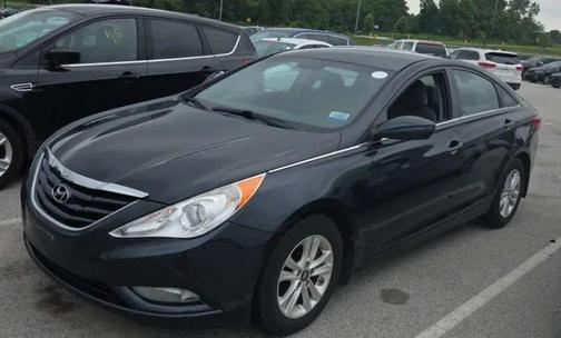 Black 2013 Hyundai SONATA GLS