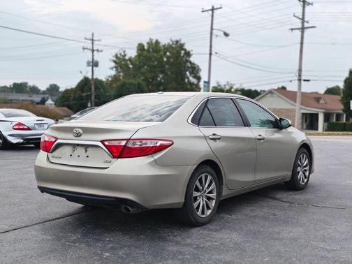 2015 Toyota Camry XLE