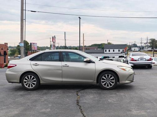 2015 Toyota Camry XLE