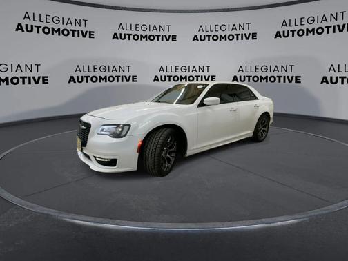 2018 Chrysler 300 S