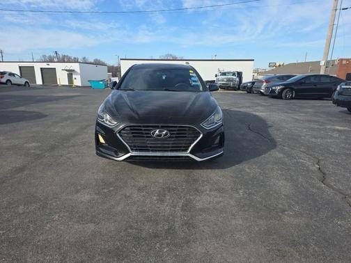 2018 Hyundai SONATA SE