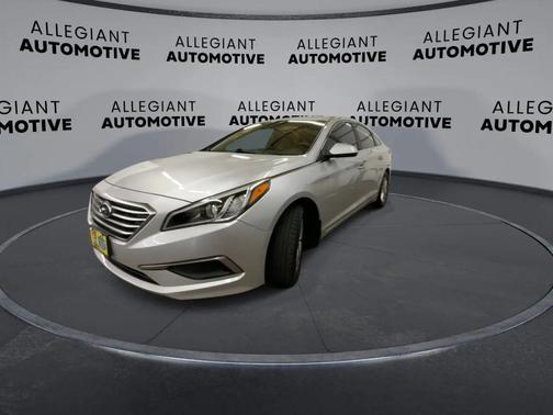 2017 Hyundai SONATA SE